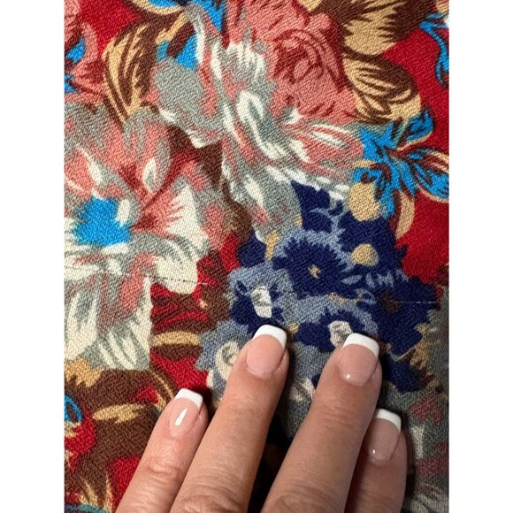 Red Blue Floral Scarf Fringed Ends Wrap Shawl Cover Up Versatile Styling - Picture 9 of 9